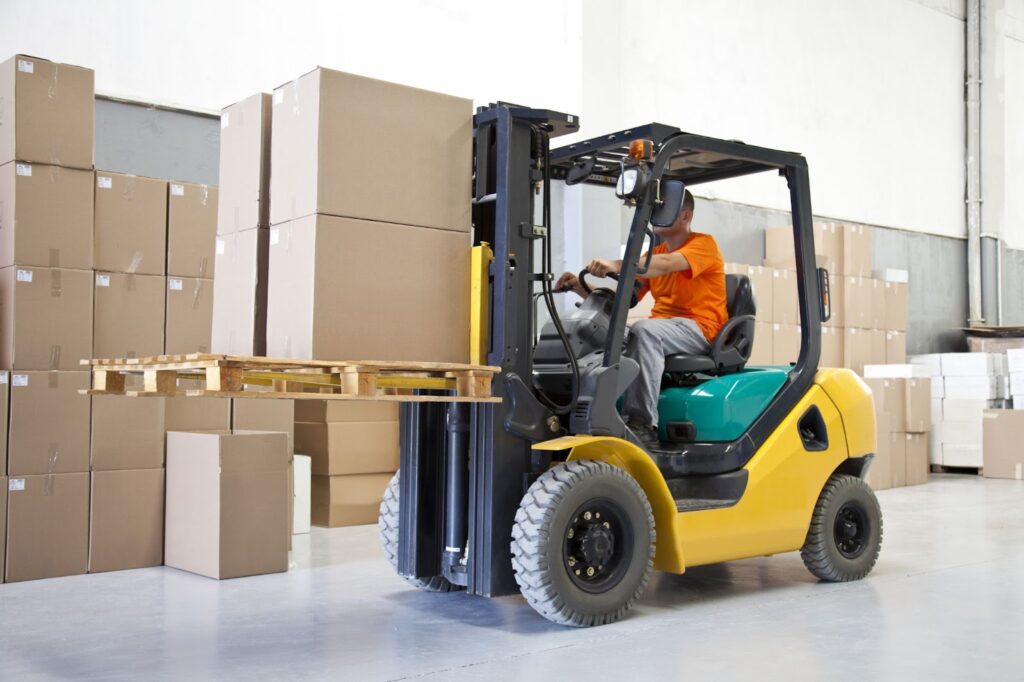 3 Reasons Your Business Needs A Forklift